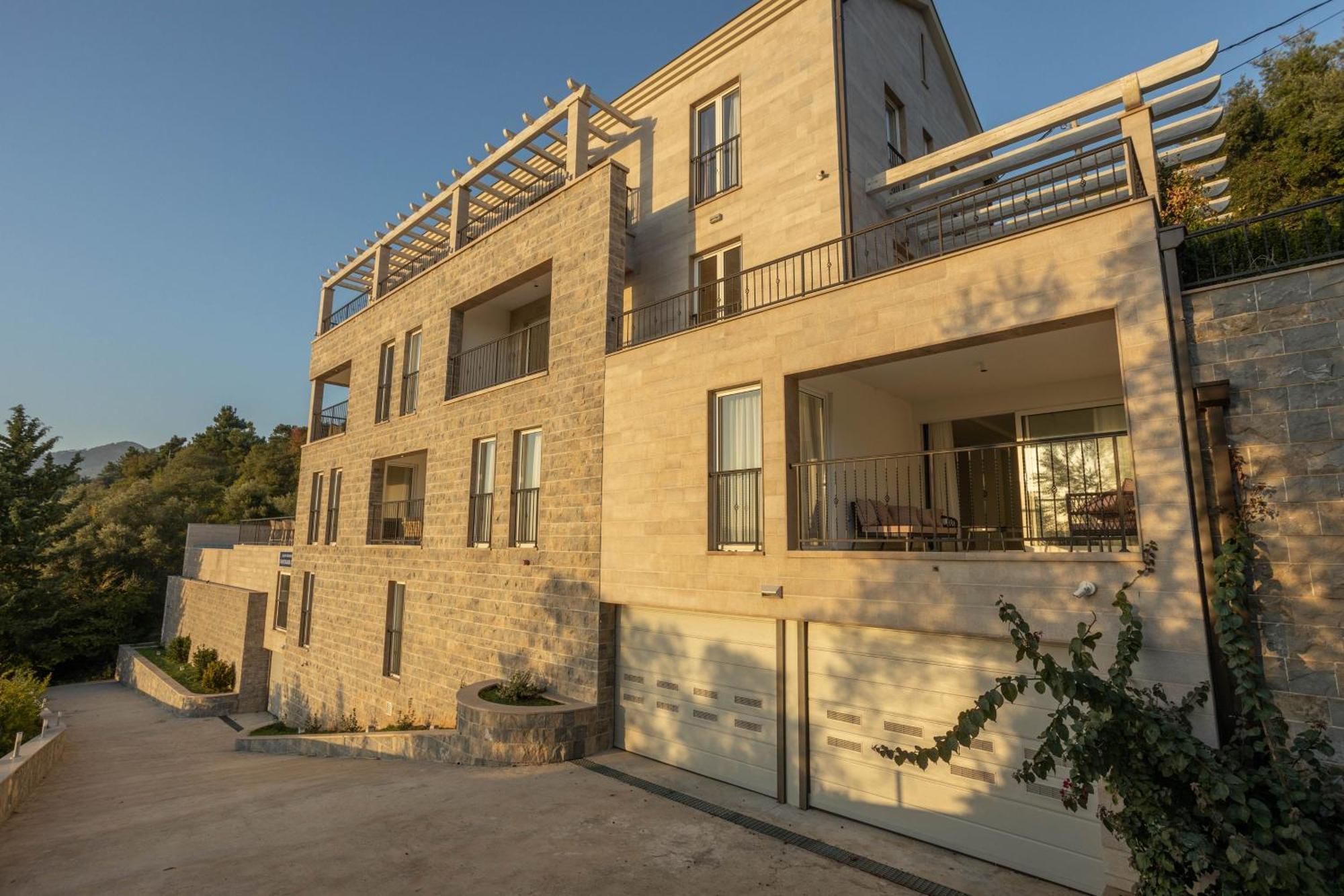 Panorama Bay Luxury Apartments Kotor Luaran gambar