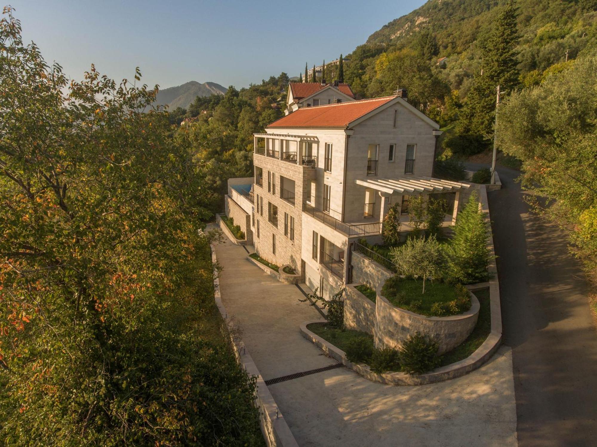 Panorama Bay Luxury Apartments Kotor Luaran gambar