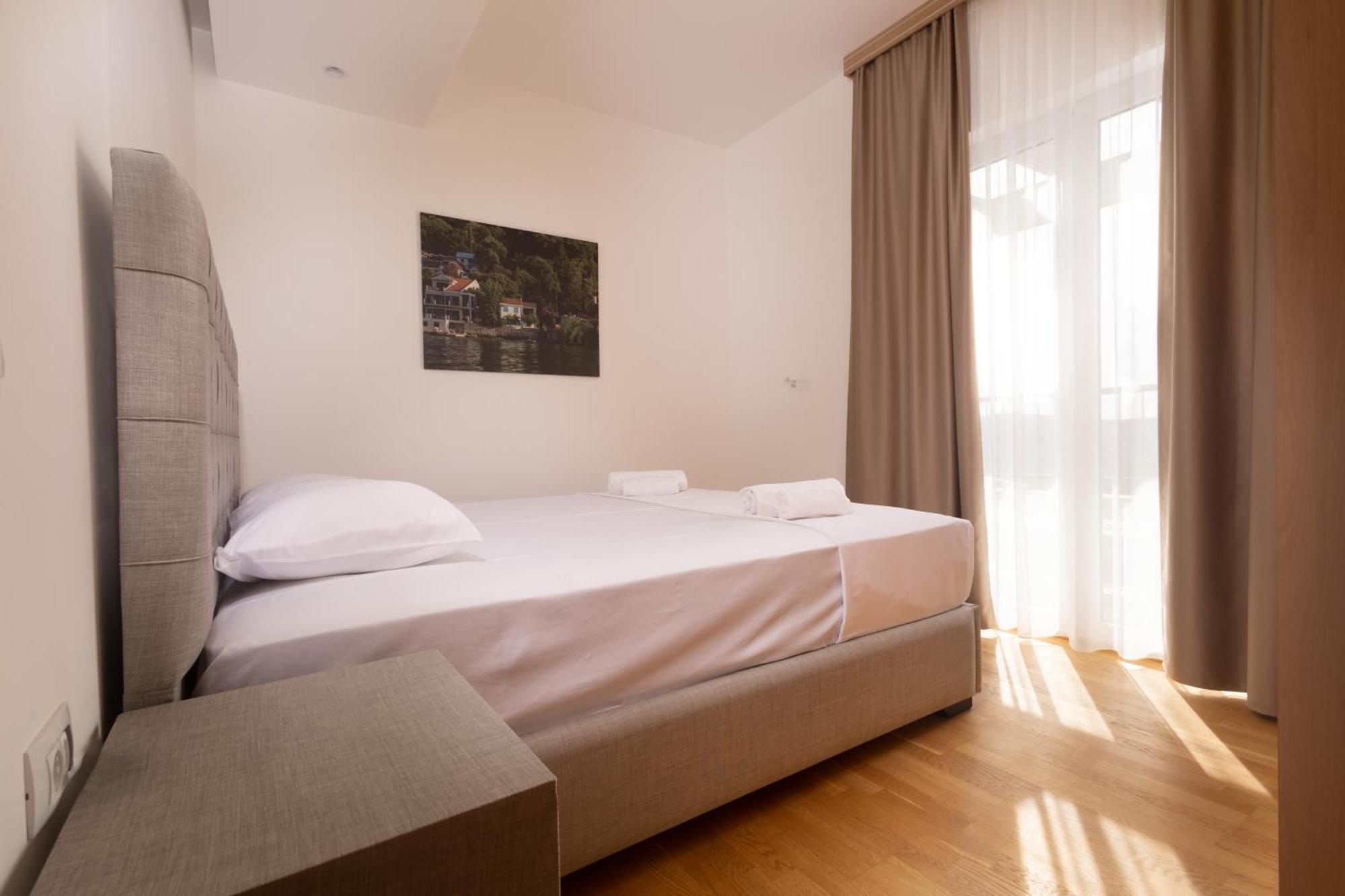 Panorama Bay Luxury Apartments Kotor Luaran gambar