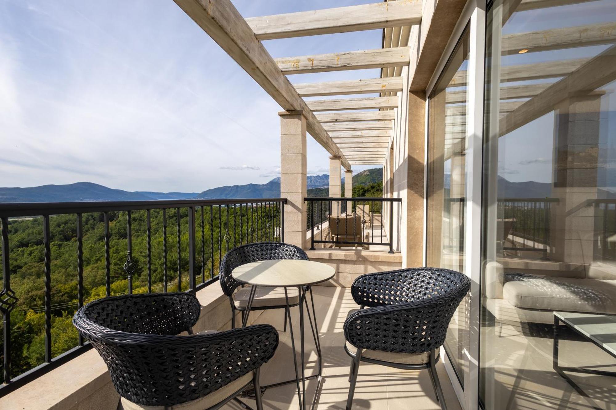 Panorama Bay Luxury Apartments Kotor Luaran gambar