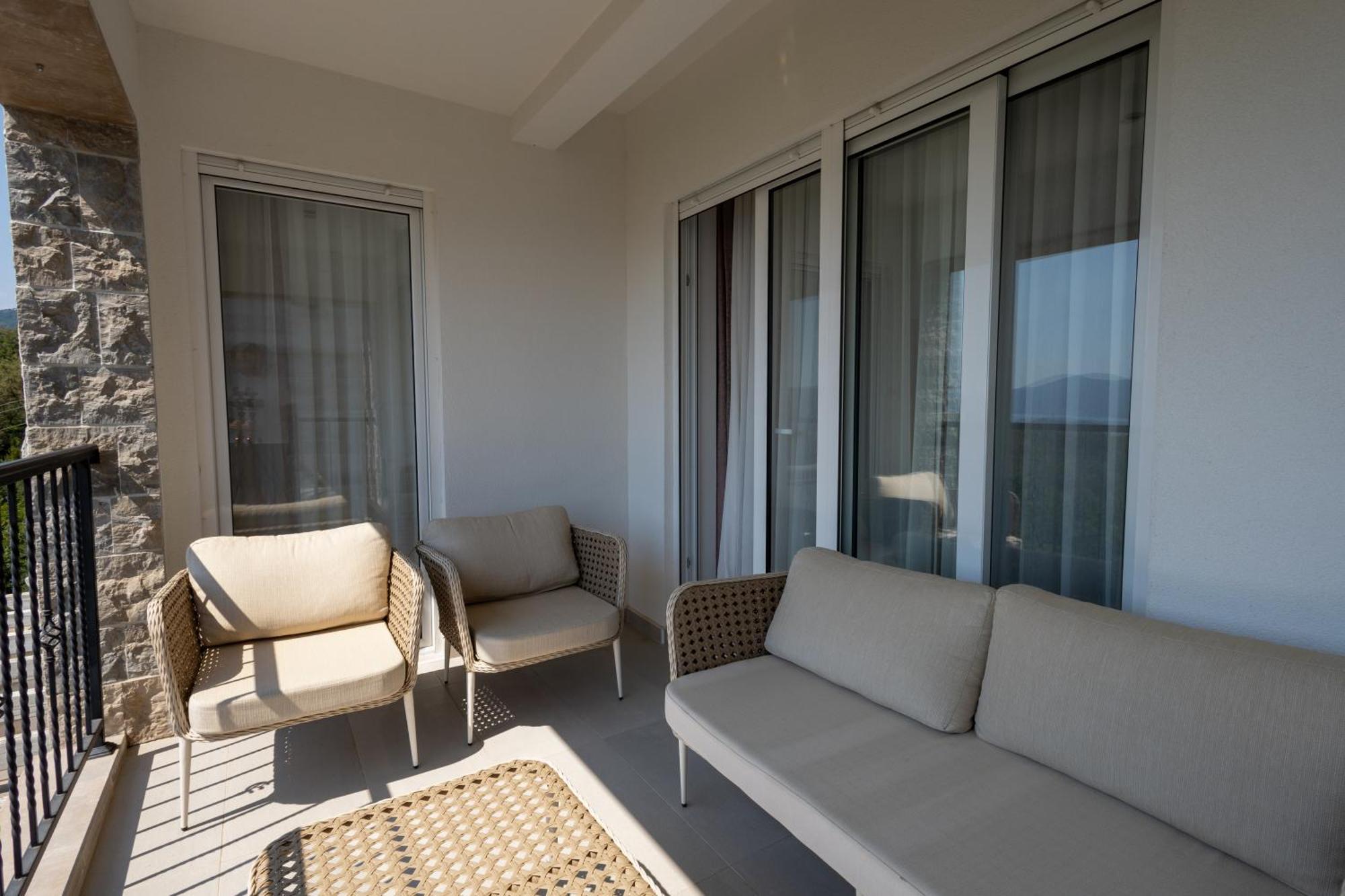 Panorama Bay Luxury Apartments Kotor Luaran gambar