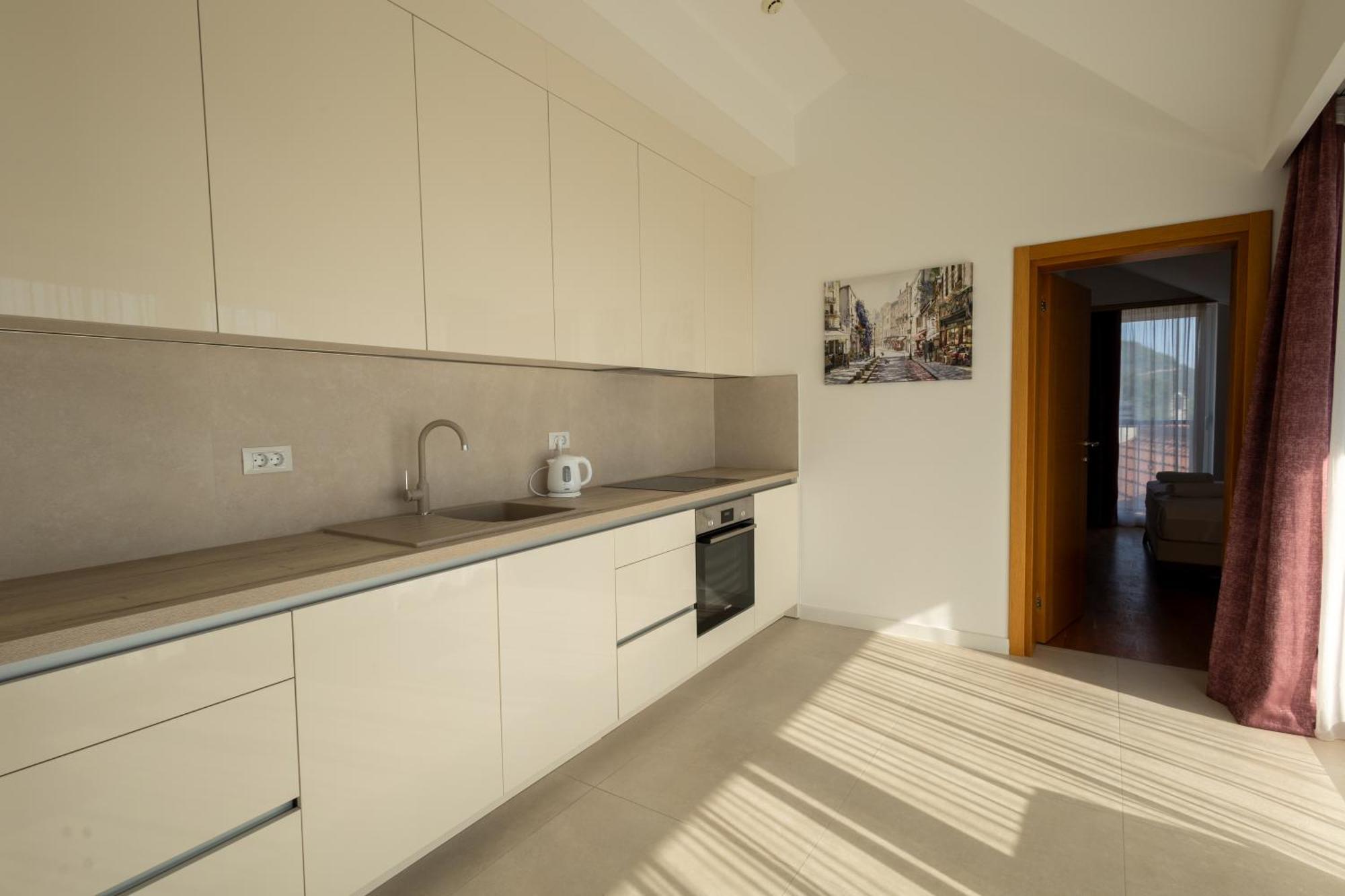 Panorama Bay Luxury Apartments Kotor Luaran gambar