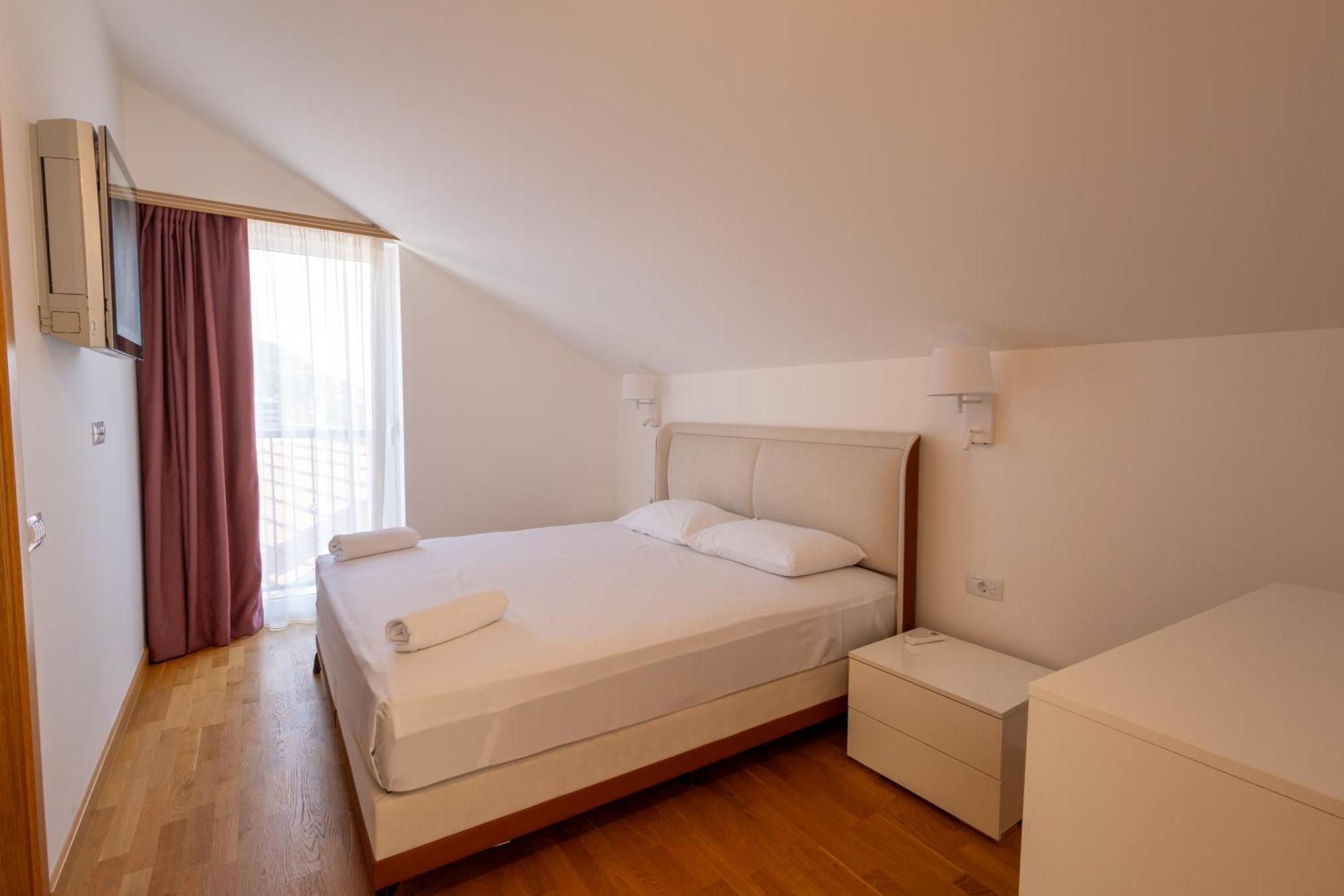 Panorama Bay Luxury Apartments Kotor Luaran gambar