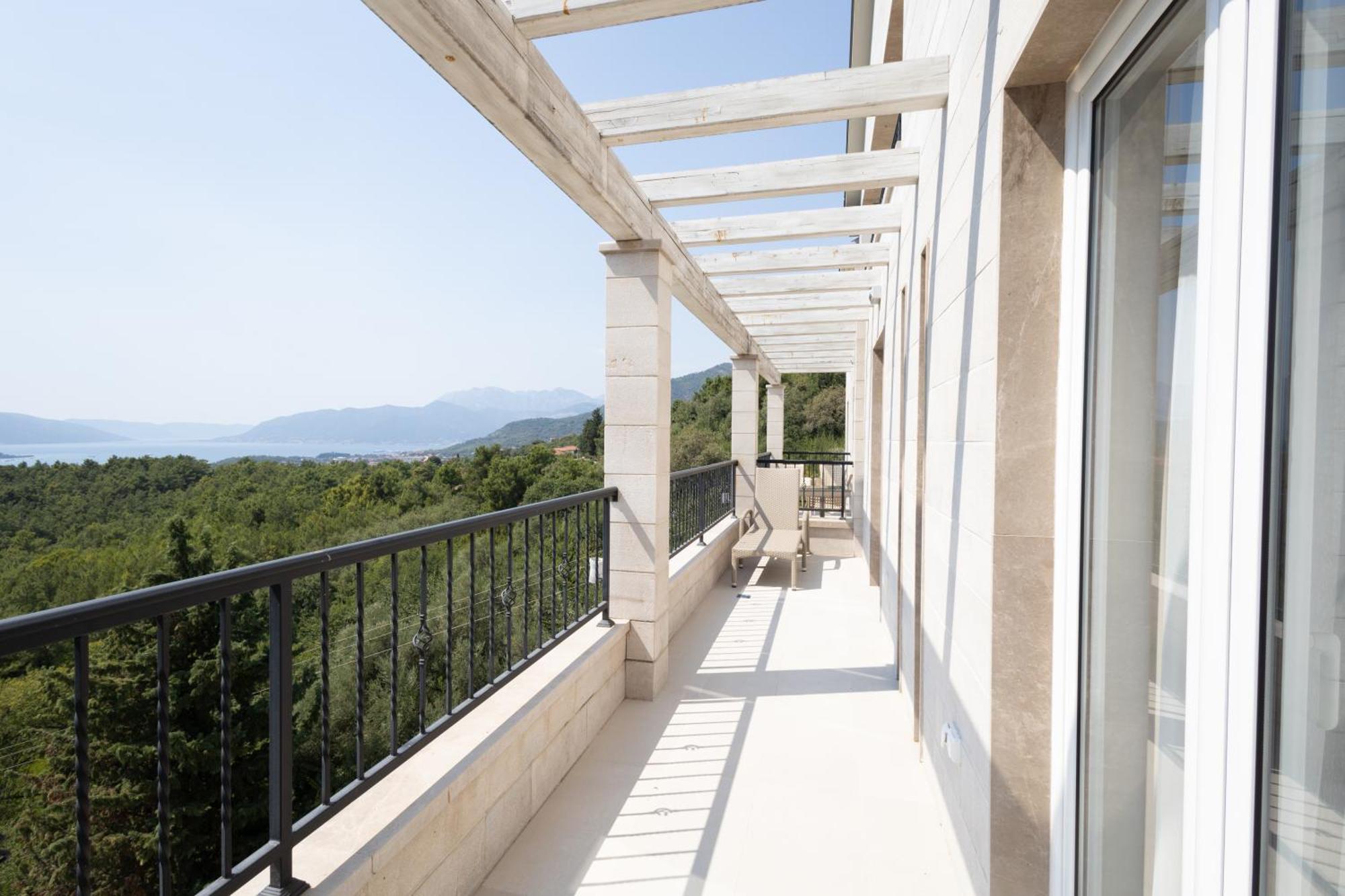 Panorama Bay Luxury Apartments Kotor Luaran gambar