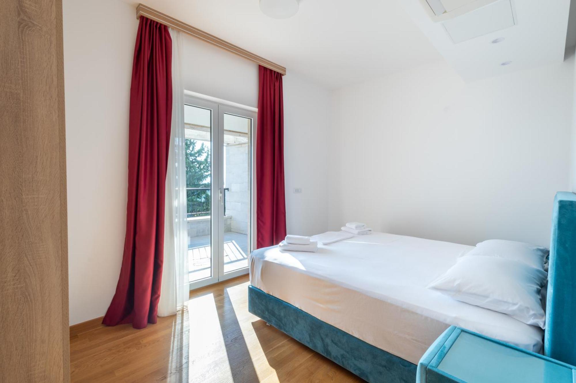 Panorama Bay Luxury Apartments Kotor Luaran gambar